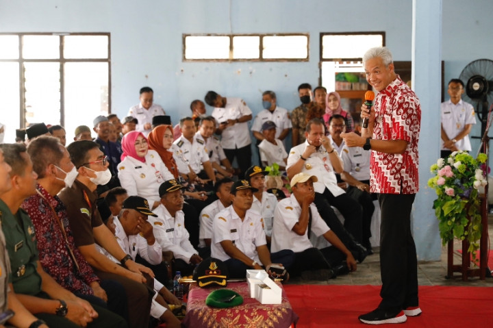 Tangani Kemiskinan Ekstrem, Ganjar Ajak Kades Miliki Pusat Data