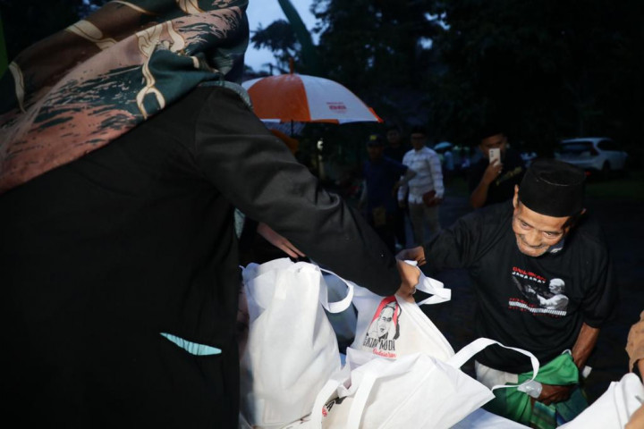 Bantu Penuhi Kebutuhan Pangan, Bazar Sembako Digelar di Ciamis