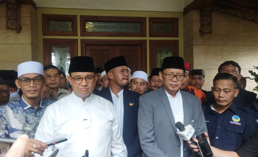Bakal Capres Anies Baswedan di kediaman eks Gubernur Banten Wahidin Halim. Foto: Medcom.id/Hendrik Simorangkir.