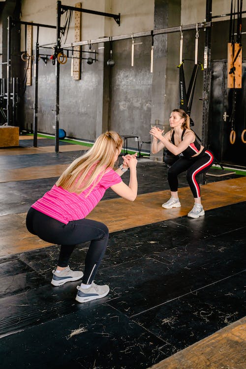 Tujuan latihan squat jump dan teknik dasarnya (Foto: Pexels)