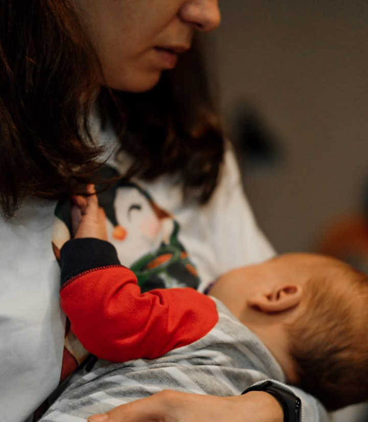 Tips Menyusui untuk Moms yang Bekerja agar Asupan Nutrisi si Kecil Terpenuhi