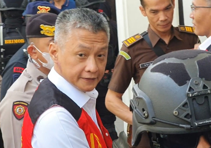 Selain Dituntut 3 Tahun Bui, Hendra Kurniawan Terancam Denda Rp20 Juta