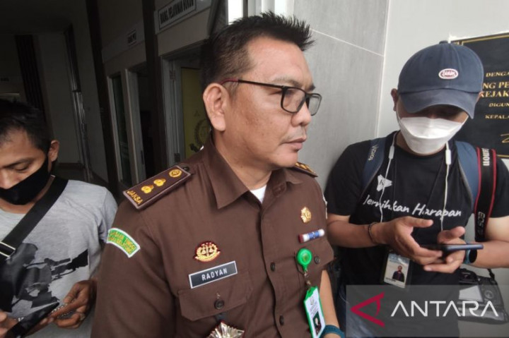 Tuntut Rendah Pemerkosa Anak, Kepala Kejaksaan Negeri Lahat Dimutasi