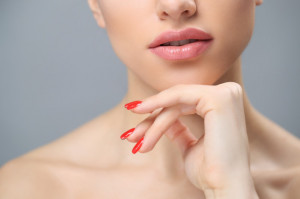 Pertama di Indonesia! Inovasi Kosmetik Peptida Kolagen untuk Perawatan Bibir