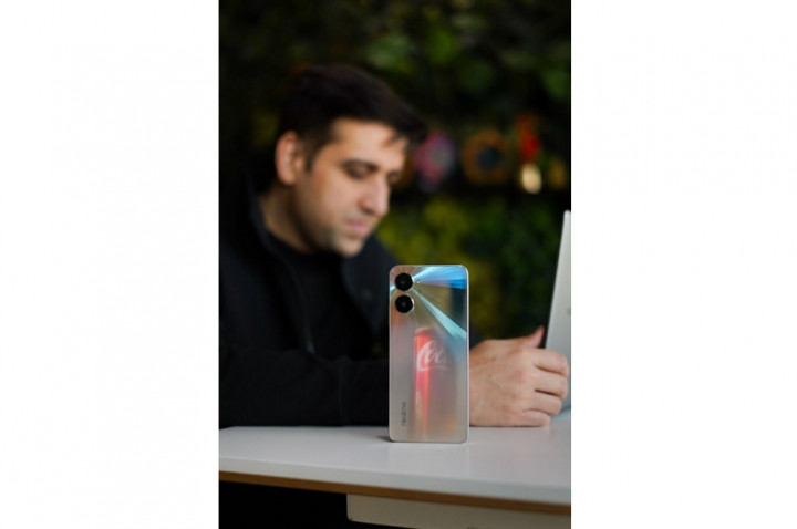 Coca Cola Phone Berpotensi Jadi Realme 10 Pro Edisi Spesial