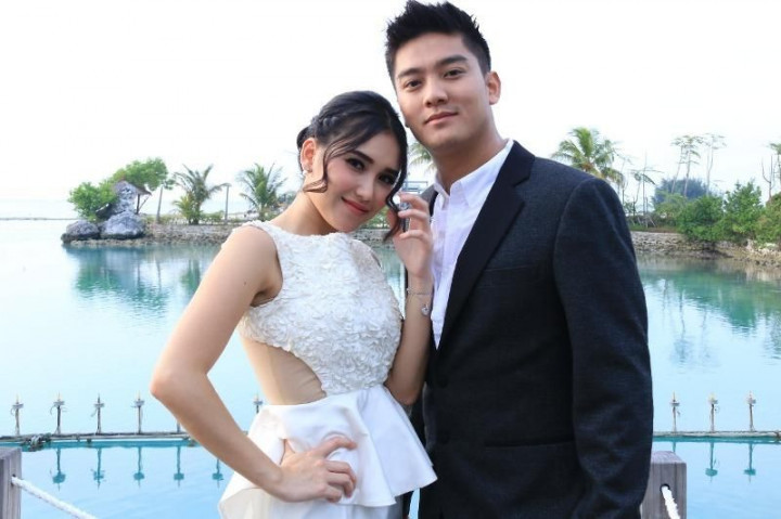 Keakraban Boy William dengan Putri Ayu Ting Ting Bikin Netizen Gemas!