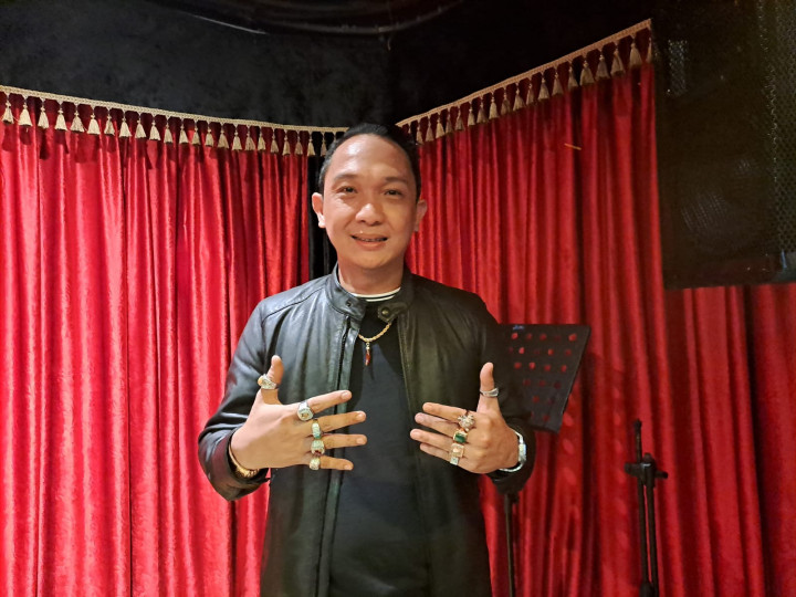 Disebut Telantarkan Karyawan, Mental Jhon LBF Terganggu