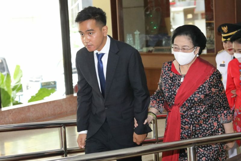 Dapat Restu Nyagub usai Bergandengan dengan Megawati, Gibran: Cukup Menjawab