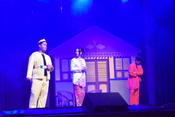 Hal-Hal Penting Seputar Teks Drama, Cek Dulu Sebelum Kamu Membuatnya