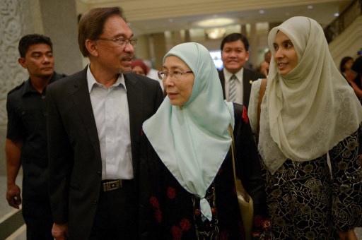 Tunjuk Anak Sebagai Penasihat, Anwar Ibrahim Ditutuh Nepotisme