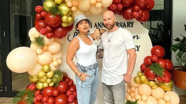 Melaney Ricardo Operasi Pengangkatan Rahim, Kenapa?