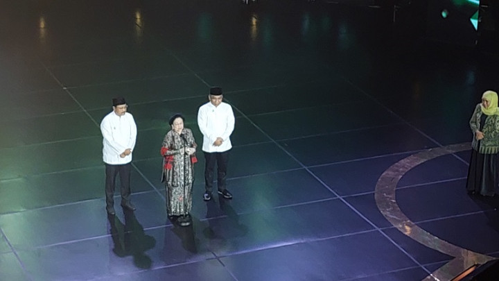 Cerita Megawati Saat Heran Melihat Anggota NU Gunakan Sandal Jepit