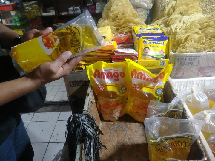 Kemarin, Hoaks Penculikan hingga Minyak Goreng Subsidi Lenyap dari Pasaran