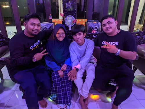 Pulang dari RSJ dan Lihat Rumah Mewahnya Kini Bersih, Ibu Eny Ucapkan Terima Kasih