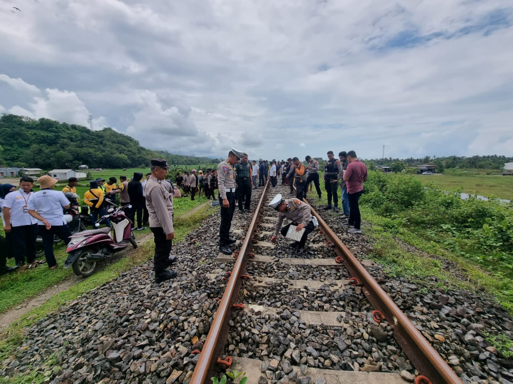 Korban Perdana, Petani Warga Kabupaten Barru, Sulsel Tewas Tertabrak KA
