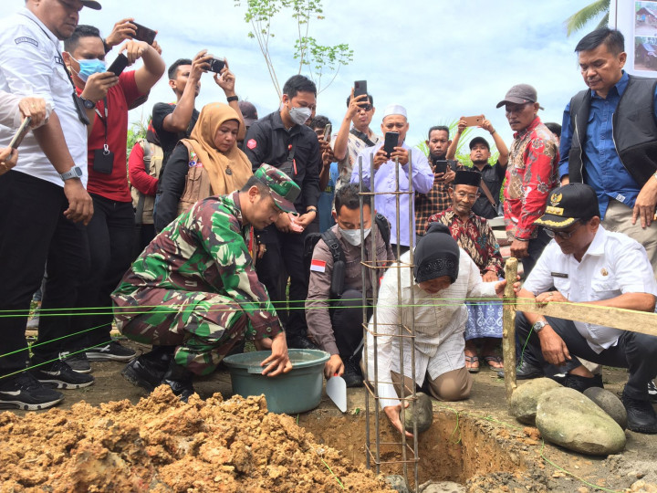 Kemensos Bangun 11 Rumah Tahan Gempa di Aceh Timur