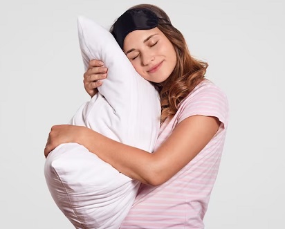 Untuk menjaga kesehatan kulit wajah, kamu juga perlu mengganti sarung bantal setiap minggunya. (Foto: Ilustrasi. Dok. Freepik.com)