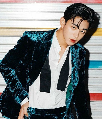 Gaya Nyentrik Lucas NCT, Sering Kenakan Motif Leopard hingga Gemar Layering Kalung