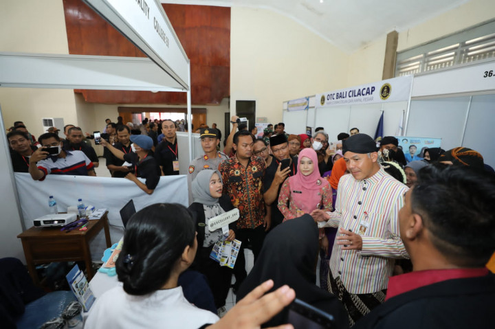 Cegah Kemiskinan Ekstrem, Ganjar Konsisten Serap Tenaga Kerja SMK