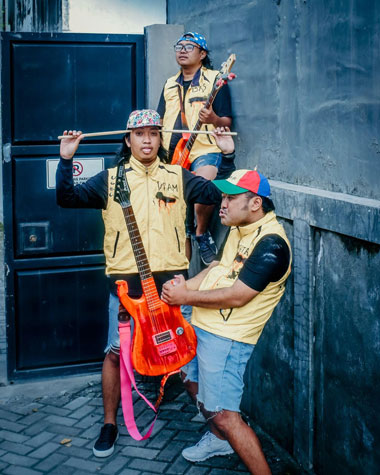 Grup Punk Cakrux Sorot Realita Ekonomi Kelas Menengah lewat Single Kredit Motor