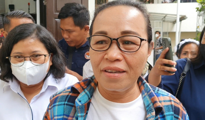 Ibu Bharada E <i>Ngarep</i> Vonis Bebas: Kalau Tuhan Berkenan Pasti Terjadi