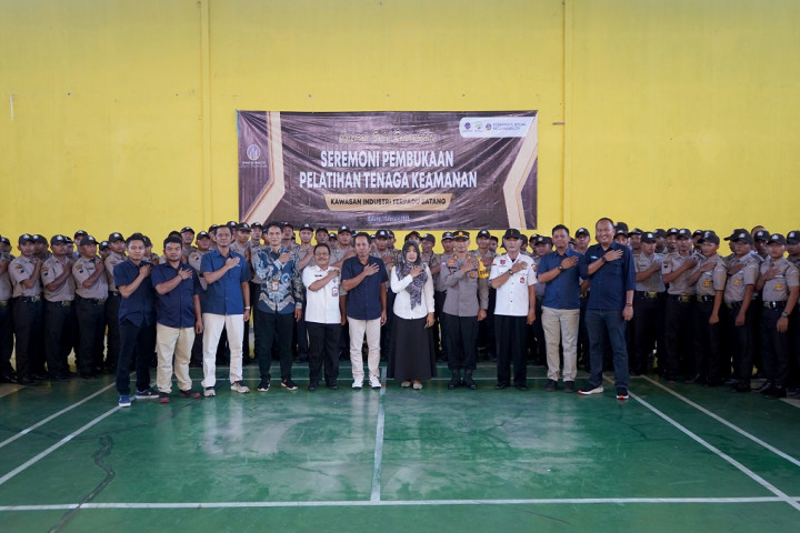 Kawasan Industri Terpadu Batang Rekrut Warga Sekitar Jadi Petugas Keamanan