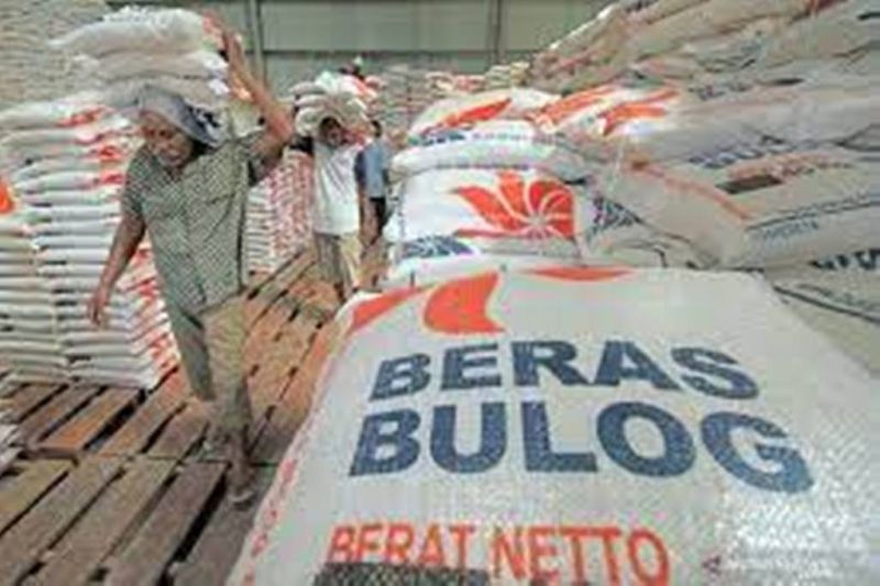 Persediaan Beras Riau Aman untuk 4 Bulan