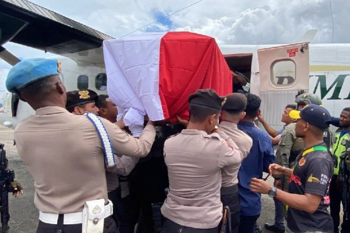 Jenazah Bripka Risman Korban Tenggelam di Sungai Digoel Pegunungan Bintang Dievakuasi ke Timika