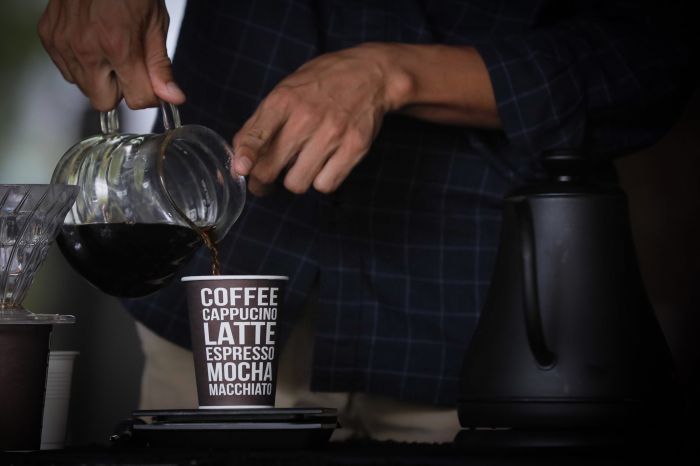 Mau <i>Cuan</i> Puluhan Juta dari Usaha Kafe Kopi Milik Selebritas Ini? Cek Modal Awalnya