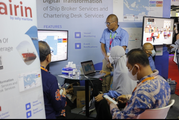 Melirik Peluang Bisnis dari Jalur Laut yang Menggiurkan