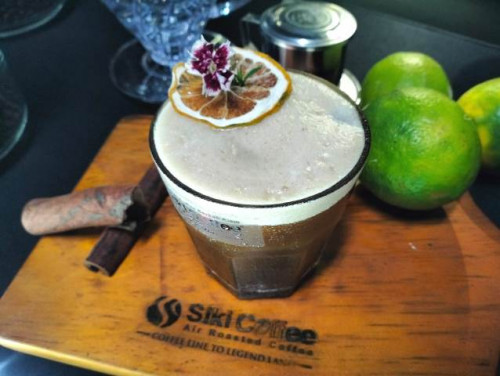 Kopi ini sanggup membuat peminumnya jatuh hati, Tolak Angin Sour dari Siki Coffee. (Foto: Dok. Medcom.id/Yatin Suleha)