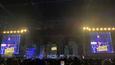 Diundang ke Konser Akbar Dewa 19, Andre Taulany Nekat Bawakan Lagu Stinky