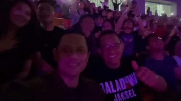 Anies dan AHY Nonton Bareng Konser 30 Tahun Dewa