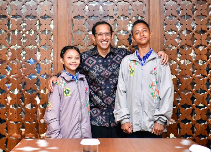 Keseruan Cerita Devina dan Kesya, 2 Siswa Viral Jago Dansa saat Bertemu Nadiem