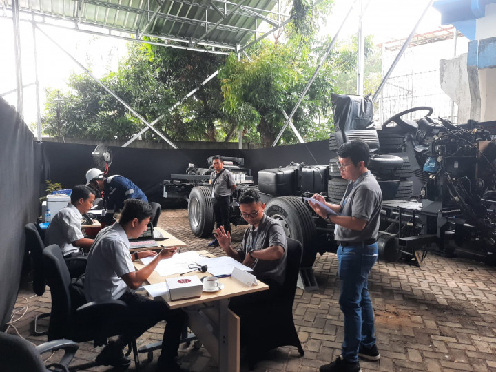 Daimler Gelar Kompetisi Mekanik dan Sales, Ini Dia Finalisnya