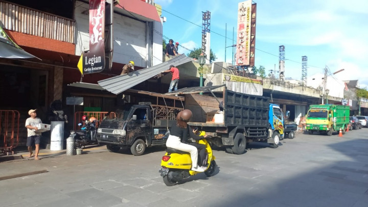 Nasib Eks PKL Malioboro Bakal Kembali Di-<i>pingpong</i>