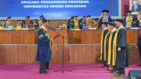 Unnes Tambah 4 Guru Besar Baru