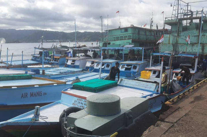 Waspada! Gelombang Tinggi 4 Meter di Perairan Maluku