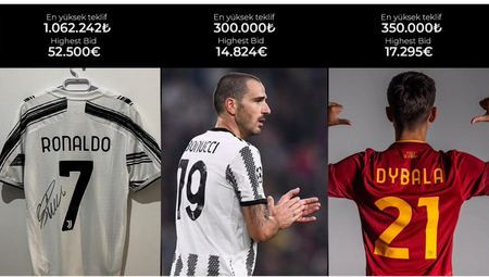 Bek Atalanta Lelang Jersey Ronaldo Bantu Korban Gempa Turki