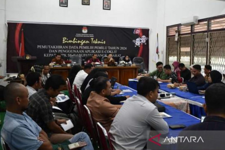 KPU Bangka Barat Latih PPS Gunakan Aplikasi <i>E-Coklit</i>