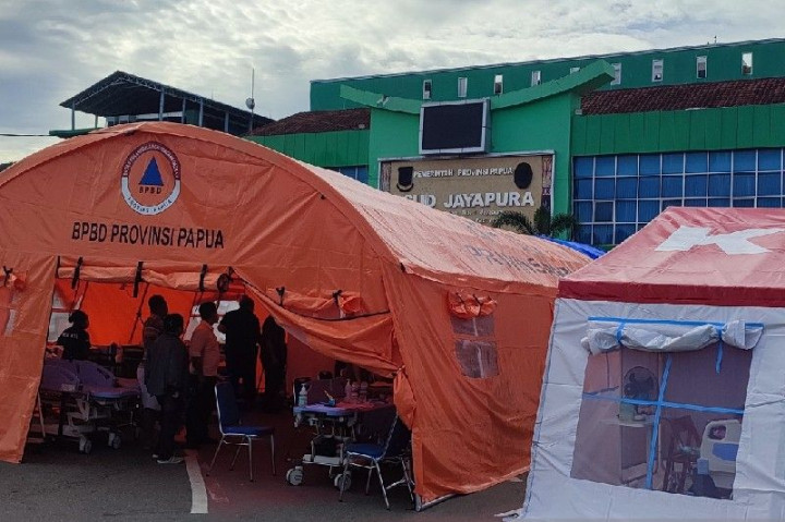 77 Pasien RSUD Jayapura Dirawat di Tenda Akibat Gempa Susulan