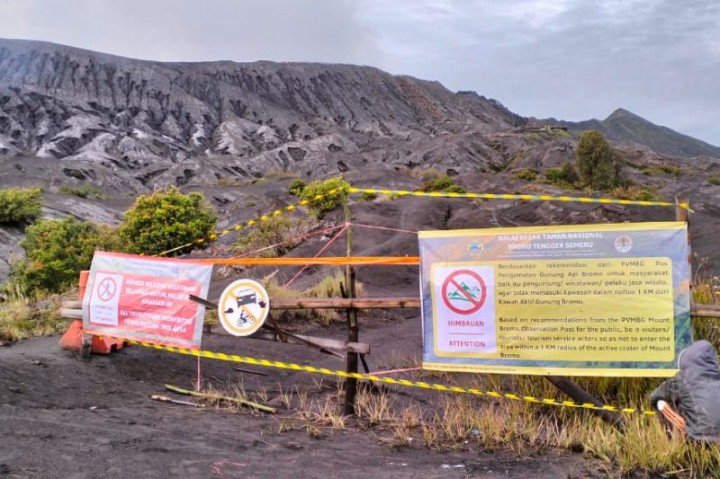 BPBD Jatim Imbau Warga Jauhi Radius 1 Km dari Kawah Bromo