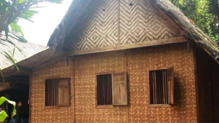Satu-satunya, Rumah Adat di Kampung Cikondang Berusia 370 Tahun