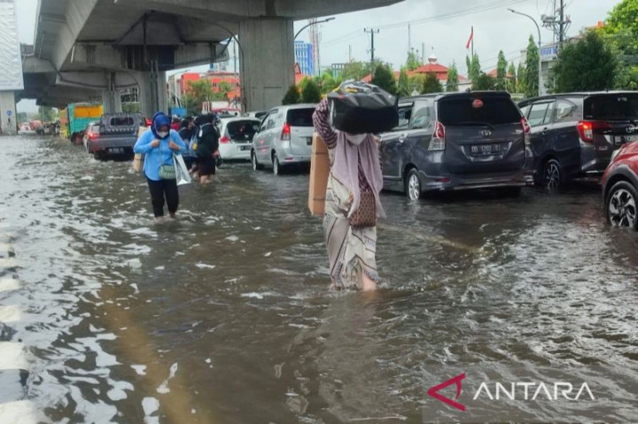 BMKG Sebut Banjir Makassar Dipicu Pasang Air Laut