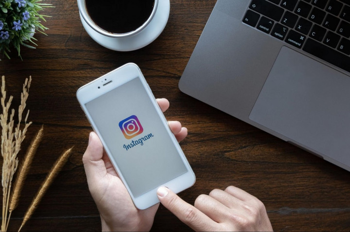Cara Respon Langsung Pesan Spesifik di Instagram