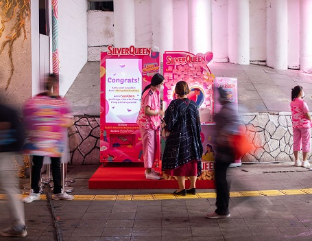SilverQueen Love Challenge Vending Machine. (Foto: Dok. Istimewa)