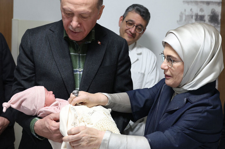 Momen Erdogan Kasih Nama Bayi Korban Gempa Turki