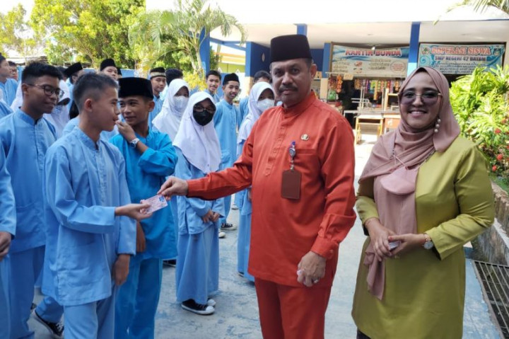 Pembuatan Kartu Identitas Anak di Batam Bisa Dilakukan di Sekolah