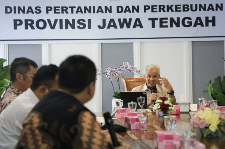 Ganjar Pranowo Siapkan Strategi Atasi Inflasi di Jateng
