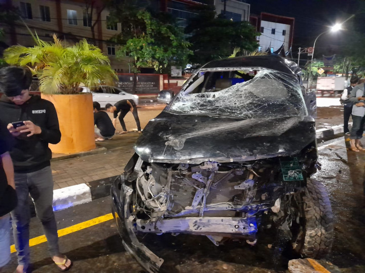 Bawa Mobil Dinas, Remaja di Makassar Tewas Kecelakaan